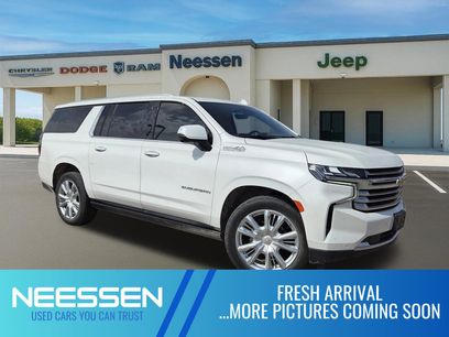 Used 2024 Chevrolet Suburban High Country w/ Premium Package 2