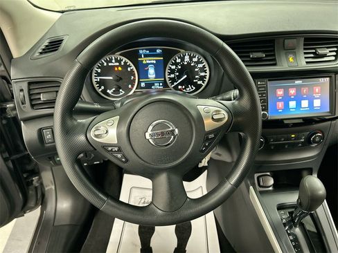 Used 2019 Nissan Sentra S image 4