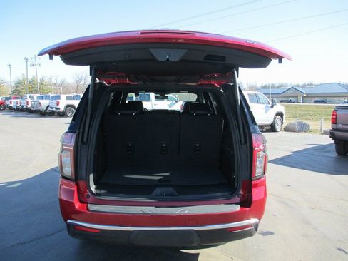 Used 2022 Chevrolet Tahoe LT w/ Luxury Package image 8