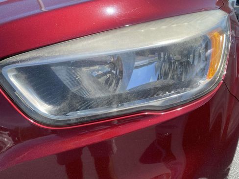 Used 2017 Ford Escape SE FWD image 12
