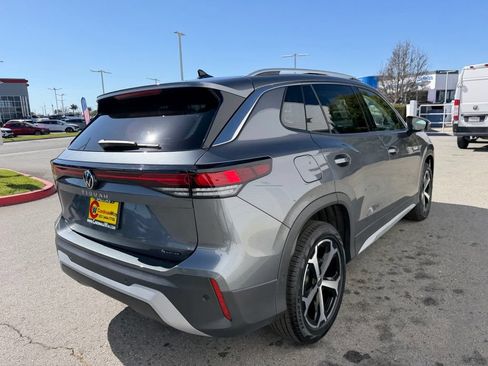 New 2026 Volkswagen Tiguan SE AWD/4WD image 6