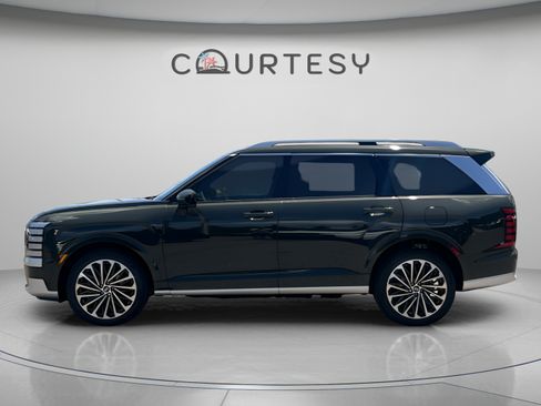 New 2026 Hyundai Palisade Calligraphy FWD image 2