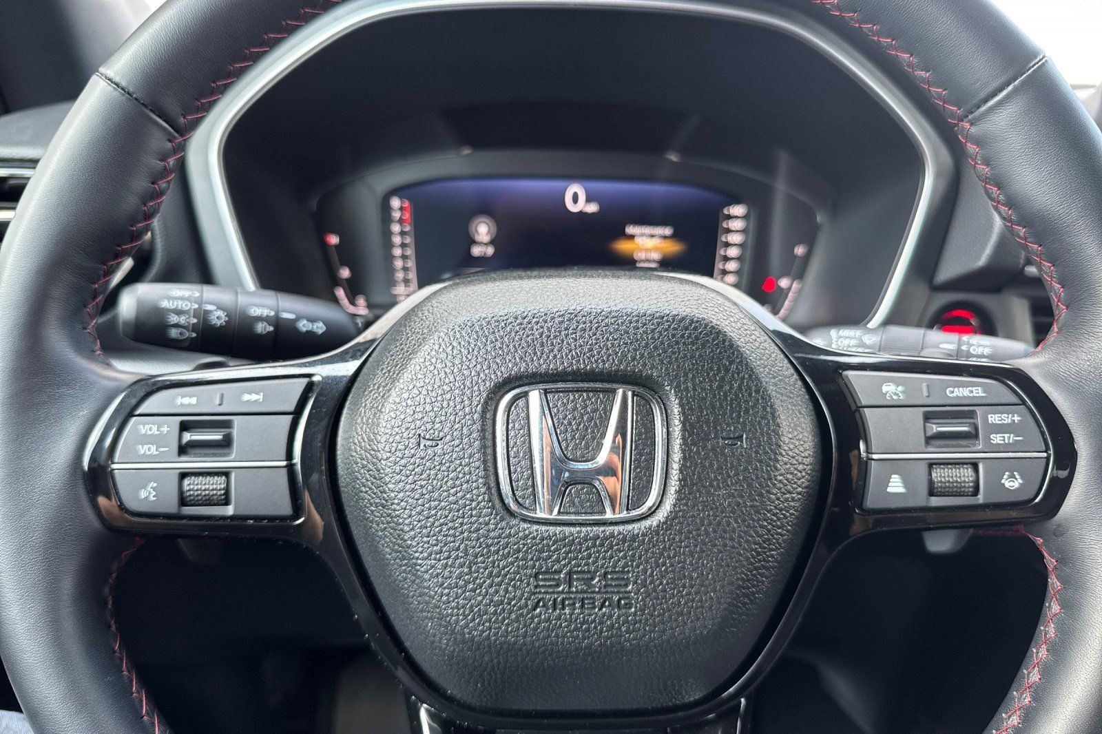 Certified 2025 Honda Pilot Black Edition image 11