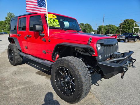 Used 2016 Jeep Wrangler Unlimited Sport w/ Quick Order Package 24S AWD/4WD image 8