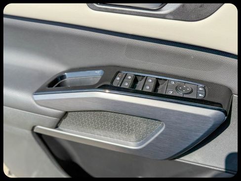 New 2026 Nissan Pathfinder SL AWD/4WD image 24