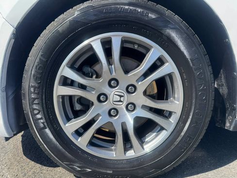 Used 2012 Honda Odyssey LX image 17