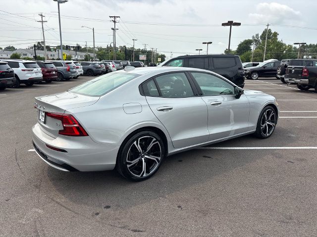 Used 2024 Volvo S60 B5 Core FWD image 29