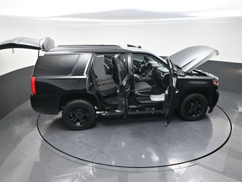 Used 2019 Chevrolet Tahoe LS w/ Enhanced Driver Alert Package image 14