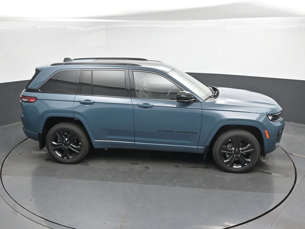 New 2027 Jeep Grand Cherokee Limited AWD/4WD image 35