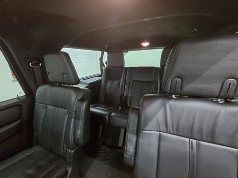 Used 2016 Lincoln Navigator L Reserve RWD image 16