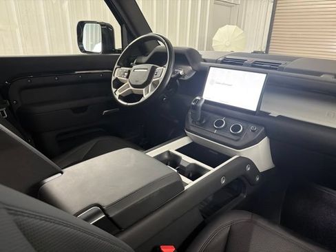 Used 2025 Land Rover Defender 110 S AWD/4WD image 20