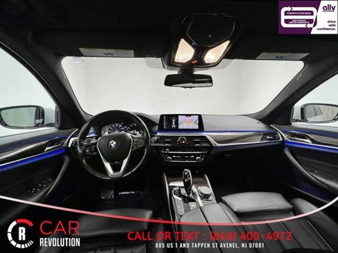Used 2019 BMW 530i xDrive w/ Convenience Package AWD/4WD image 17