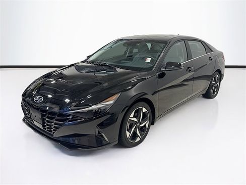 Used 2023 Hyundai Elantra Limited image 1