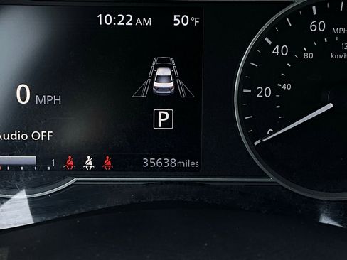 Used 2025 Nissan Versa SV image 35