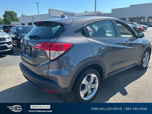 Used 2019 Honda HR-V LX image 8
