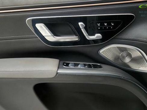 Used 2023 Mercedes-Benz EQS 580 4MATIC SUV image 50