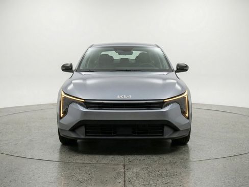 Used 2025 Kia K4 FWD image 2
