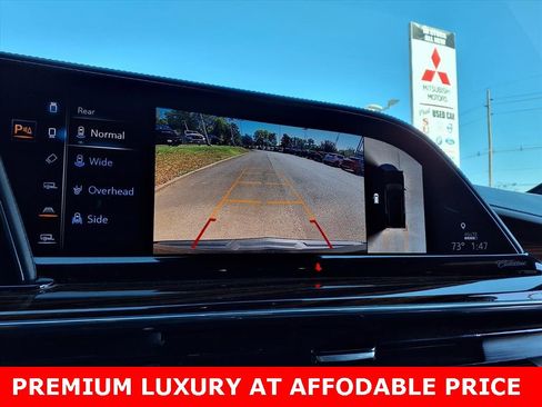 Used 2021 Cadillac Escalade Premium Luxury w/ Performance Package image 17