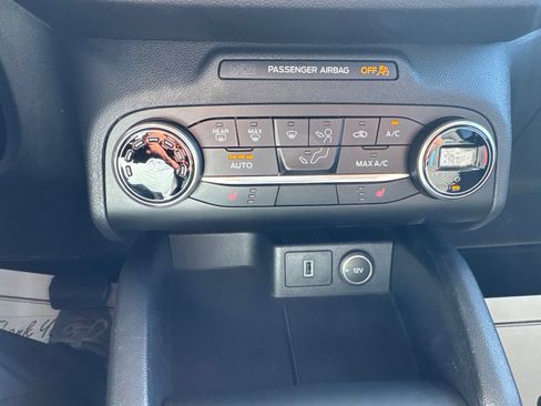 Used 2020 Ford Escape SE AWD/4WD image 30