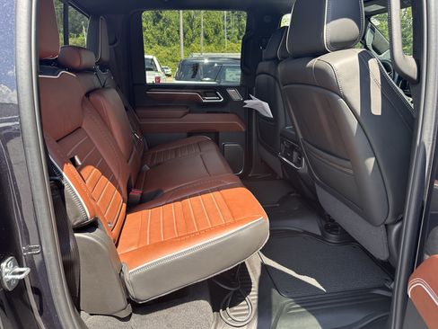 Used 2024 GMC Sierra 2500 Denali Ultimate image 20