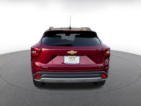 Used 2025 Chevrolet Trax LT image 12
