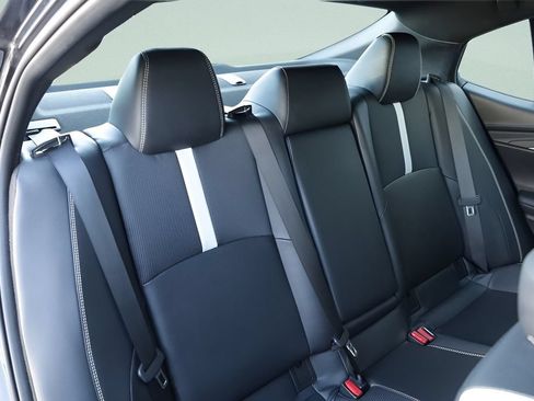 Used 2025 Toyota Camry SE FWD image 25