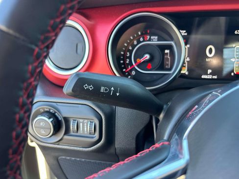 Used 2022 Jeep Gladiator Rubicon w/ LED Lighting Group AWD/4WD image 29