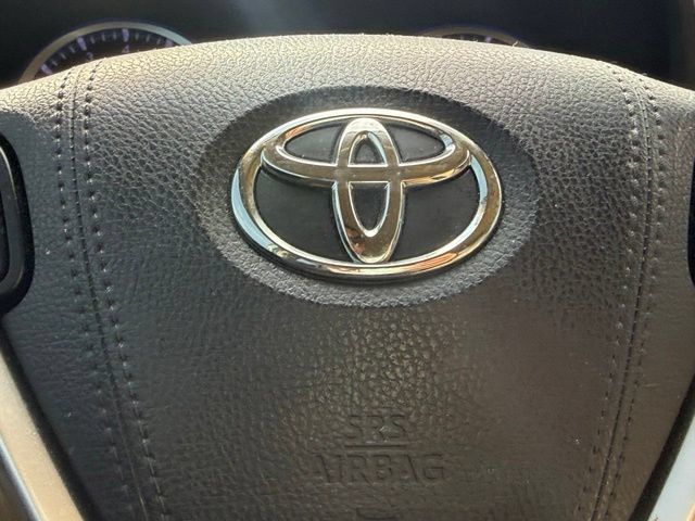 Used 2019 Toyota Highlander Limited Platinum AWD/4WD image 27