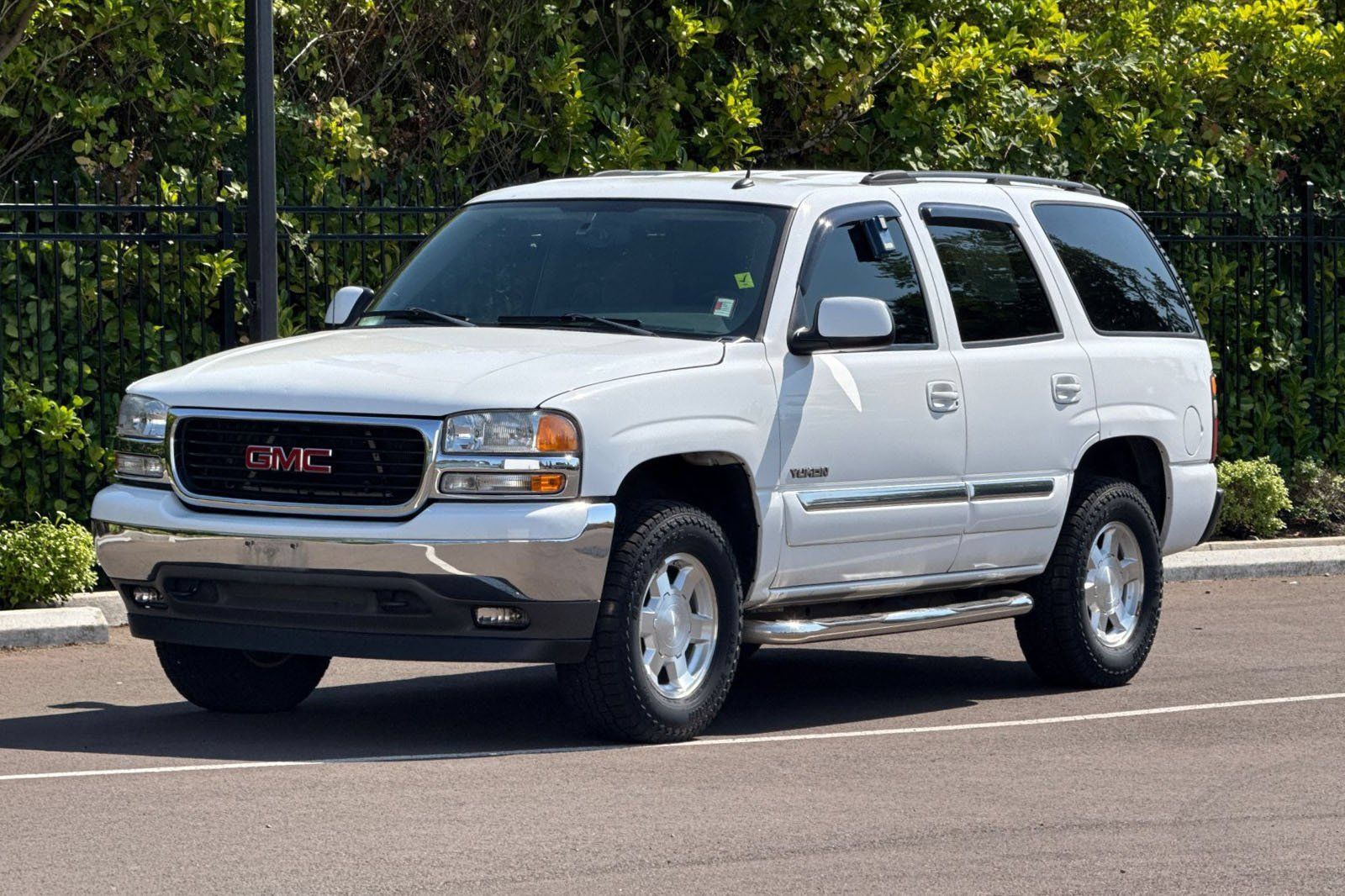Used 2005 GMC Yukon SLE AWD/4WD image 8