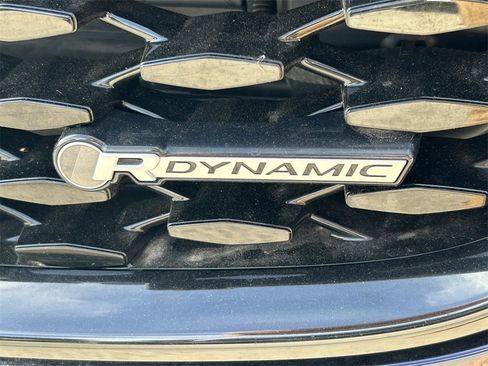 Used 2024 Jaguar F-PACE R-Dynamic S image 13