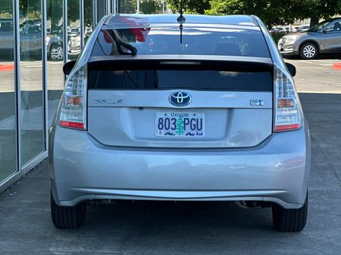 Used 2010 Toyota Prius Five FWD image 4