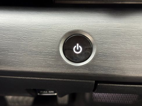 Used 2024 Nissan Ariya Engage image 22