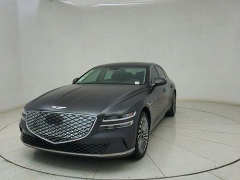Used 2024 Genesis G80 image 65