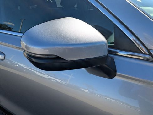 Used 2024 Honda CR-V EX-L image 12