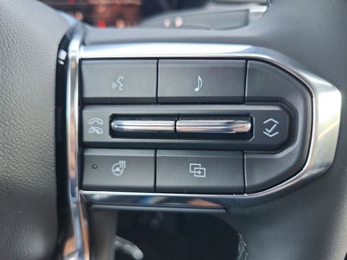 New 2026 GMC Acadia Elevation image 19