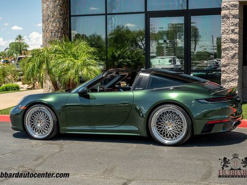 Used 2024 Porsche 911 AWD/4WD image 6