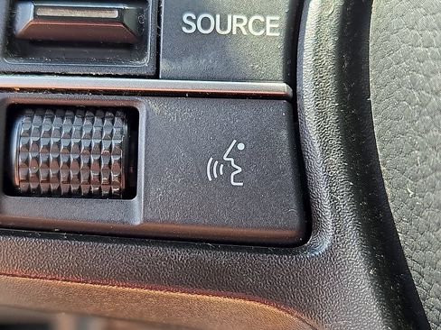 Used 2024 Honda HR-V LX image 25