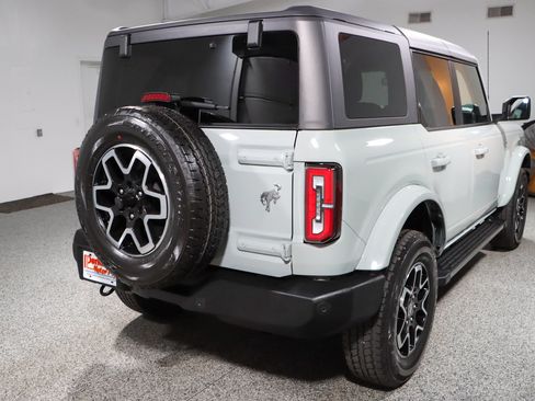 Used 2023 Ford Bronco Outer Banks AWD/4WD image 7