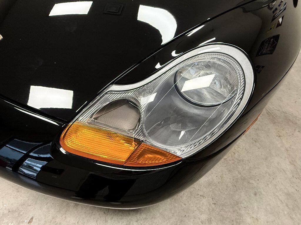 Used 1999 Porsche Boxster RWD image 14