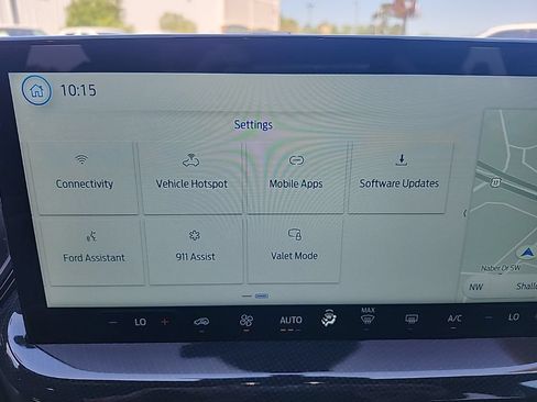 Used 2025 Ford Escape ST-Line w/ Tech Pack #1 FWD image 9