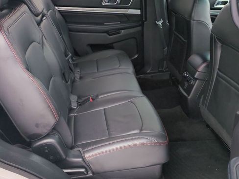 Used 2018 Ford Explorer Sport image 19