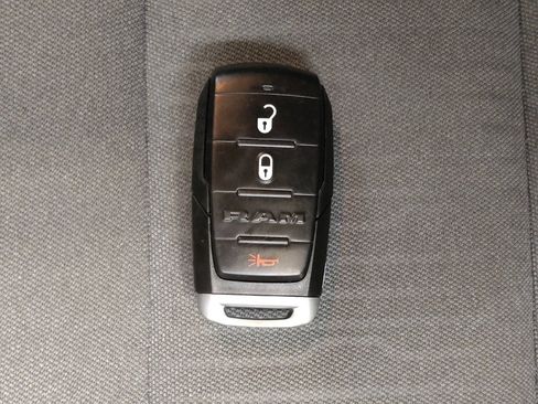 Used 2019 RAM 1500 Big Horn image 32