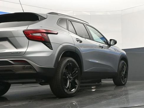 New 2026 Chevrolet Trax ACTIV w/ Sunroof Package image 21