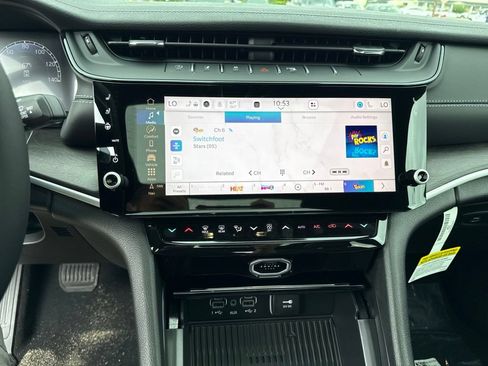 New 2026 Jeep Grand Cherokee Limited AWD/4WD image 13