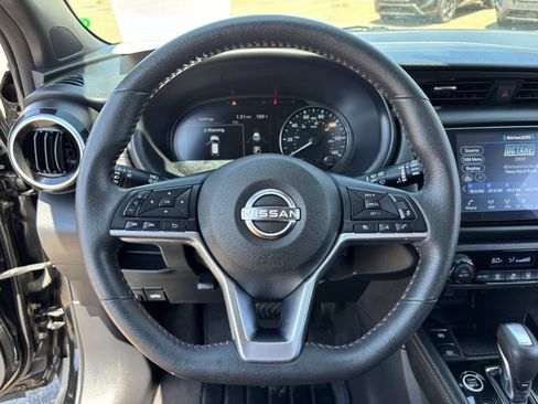 Certified 2024 Nissan Kicks SR FWD image 28