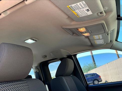 Used 2018 Nissan Frontier SV w/ Value Truck Package AWD/4WD image 16