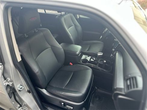Used 2023 Toyota 4Runner TRD Off-Road Premium image 28