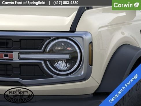New 2026 Ford Bronco Outer Banks AWD/4WD image 23