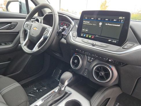 Used 2023 Chevrolet Blazer LT w/ Driver Confidence Package image 9