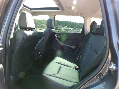 Used 2024 Subaru Forester Limited AWD/4WD image 17